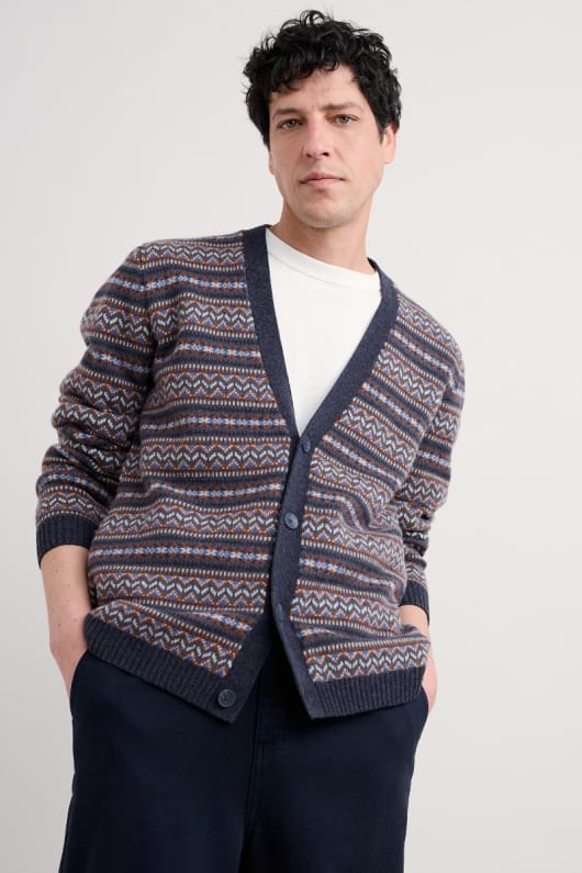 des hommes petherwin fair isle cardigan avec laine dagneau