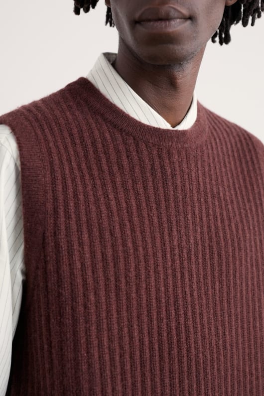 des hommes lowdy cou de lÉquipage gilet