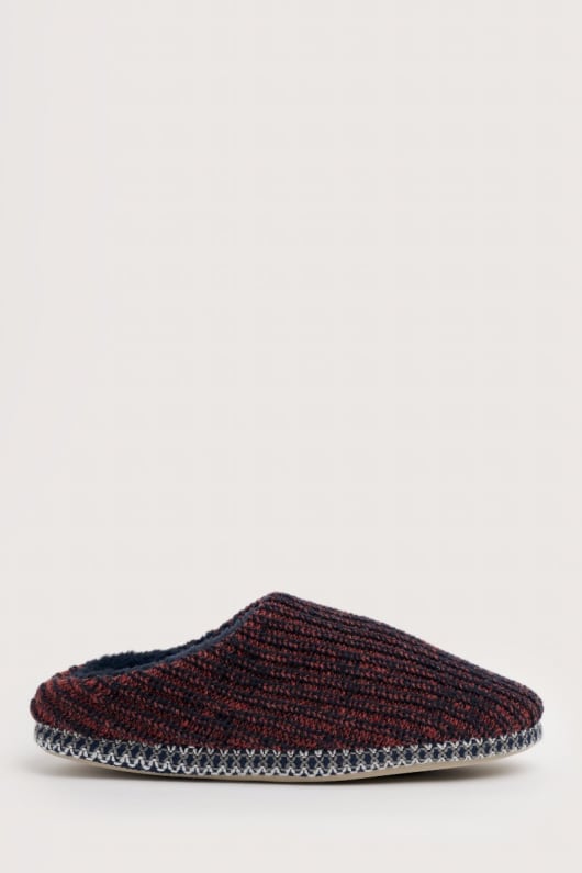 la nuit de la forêt des hommes en tricot pantoufle