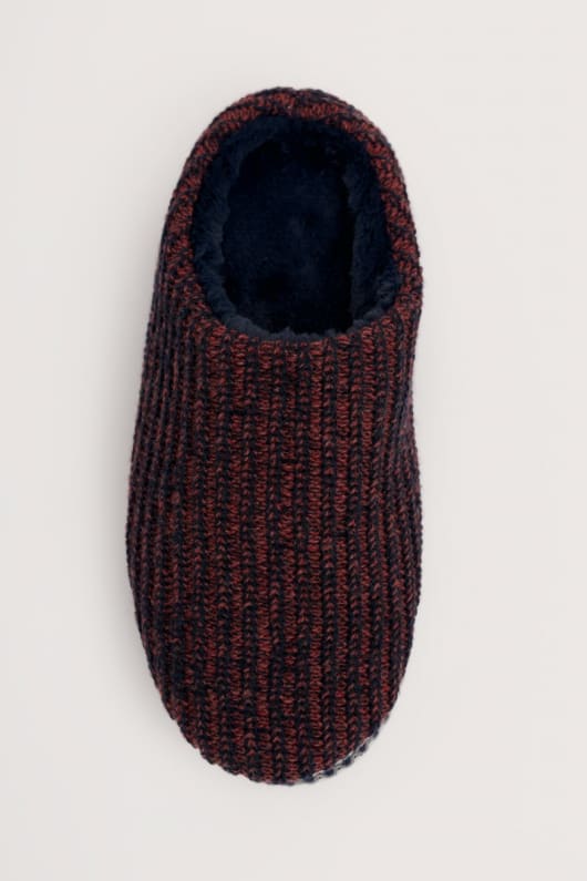 la nuit de la forêt des hommes en tricot pantoufle
