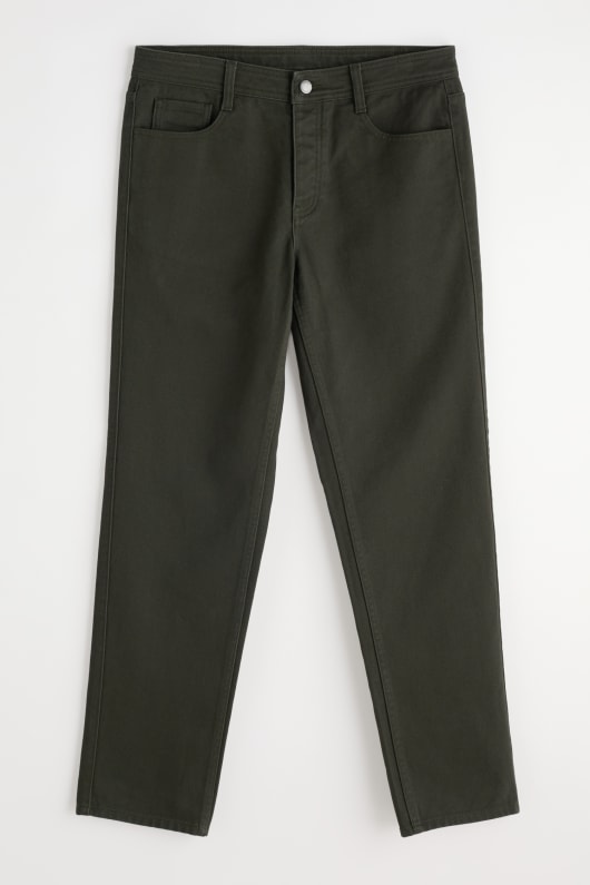 les hommes de labattage de la jambe droite pantalon