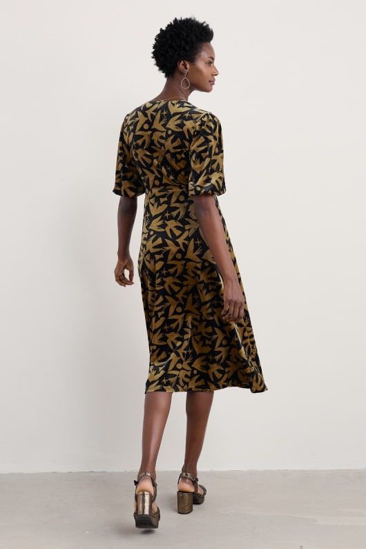 hendra midi robe