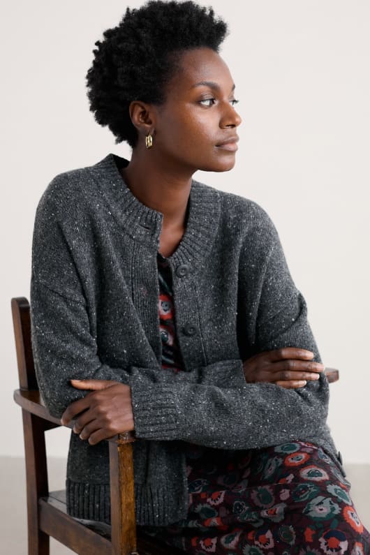 le port des sables chunky crew neck cardigan