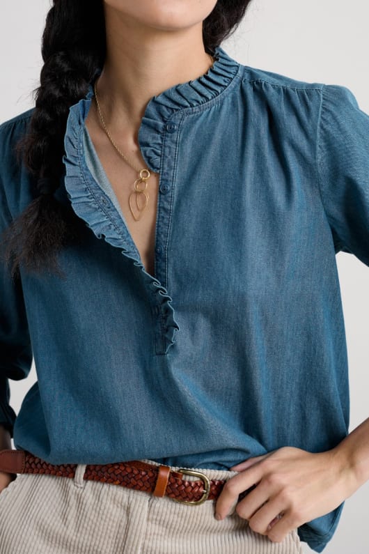 Étoile de la plume de chambray haut