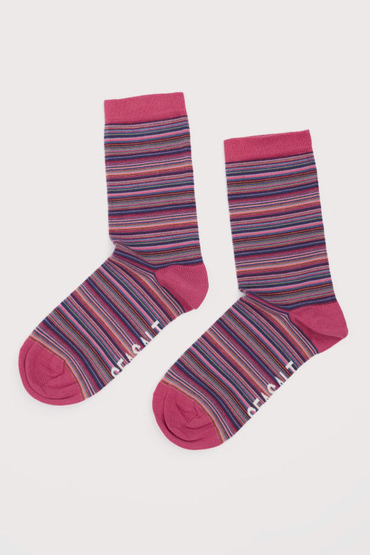 les femmes de tous les jours en chaussettes