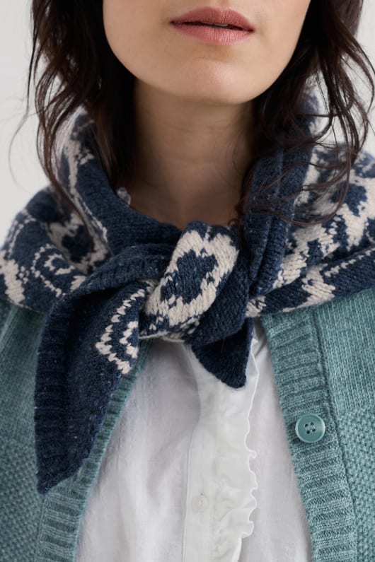 myrtille sauvage tricoté triangle foulard